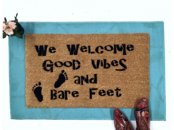 We welcome Good Vibes, Bare Feet (: Sumer boho style doormat