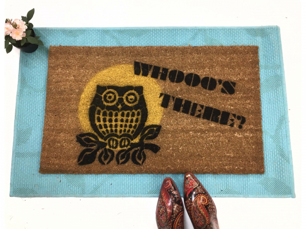 OWL Whooo's There full moon doormat