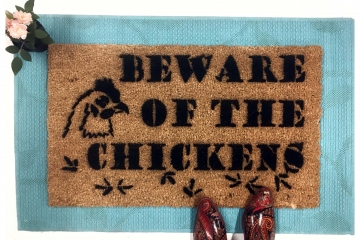 beware of chickens attack barnyard doormat