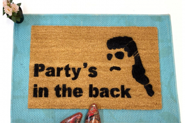 Party's in the back™ funny MULLET doormat