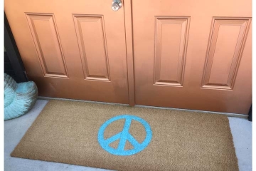 Hippy PEACE sign doormat aqua