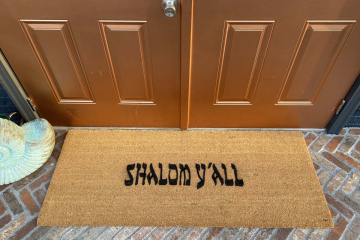 doublewide XL shalom y'all jewish novelty welcome doormat