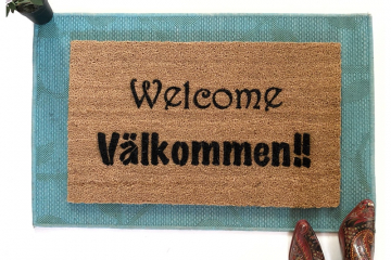 English & Swedish bilingual Välkommen doormat