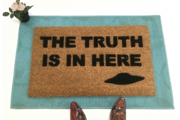 TRUTH is IN HERE X-Files doormat