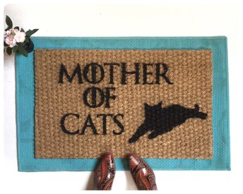Mother of Cats, Game of thrones,   Winter is Coming.