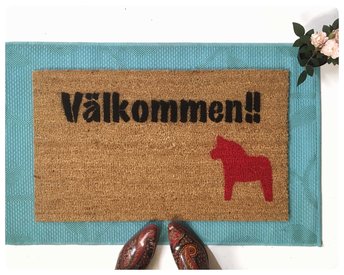 Valkommen- Swedish Come In doormat with Dala horse