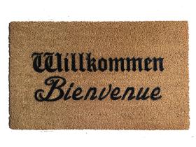 outdoor coir doormat in German and French "Willkommen Bienvenue" Welcome mat